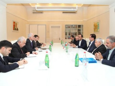 İran Azərbaycanda dərman istehsalında maraqlıdır