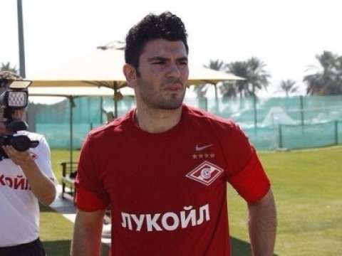 Almaniyalı futbolçu türk bayrağına görə rus klubunu tərk etdi – VİDEO