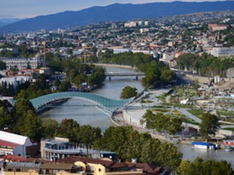 Üç ölkənin dəmir yolu qurumlarının rəhbərləri Tbilisiyə toplaşır