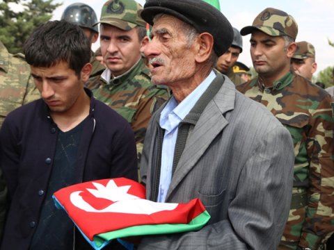 Üç ailənin ŞƏHİD olan tək oğulları - Onlar niyə ön cəbhəyə göndərilirlər?