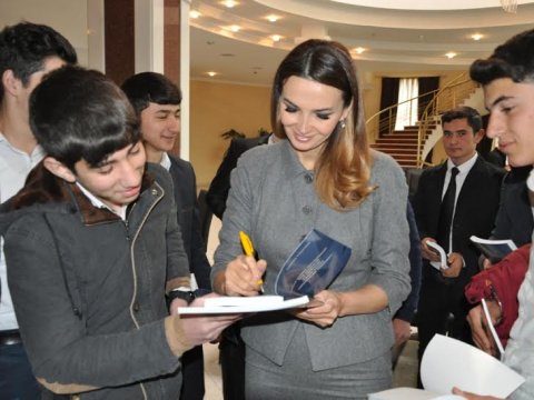 Deputatın Qarabağ problemindən bəhs edən yeni kitabı çıxdı - FOTO