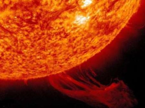  Günəşdə geomaqnit qasırğası başlayıb 