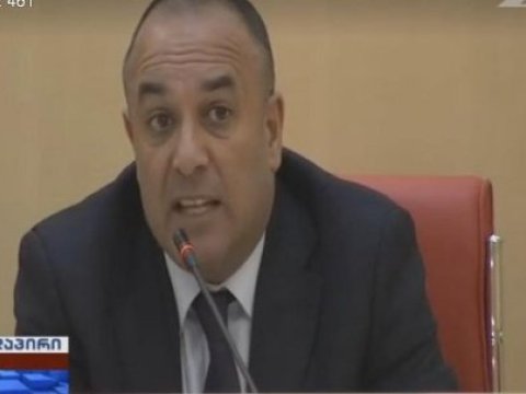 Gürcüstan parlamentində azərbaycanlı deputatın erməni separatçısına ETİRAZI