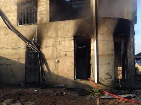 Bakıda tanınmış vəkilin villası yandırıldı - FOTOLAR