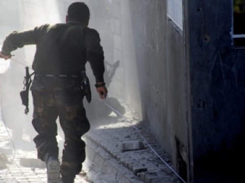 Diyarbakırda hərbçilərin olduğu bina çökdü 