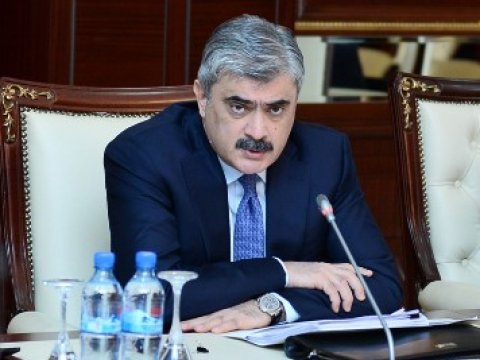 Milli Məclisdə büdcə dəyişiklikləri müzakirəyə çıxarıldı – FOTO 