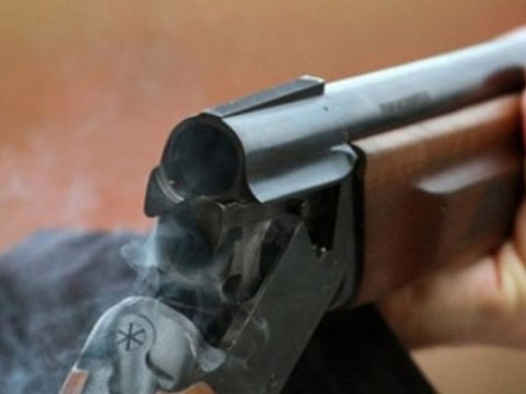 Kürdəmir sakini 2 nəfəri güllələdi  