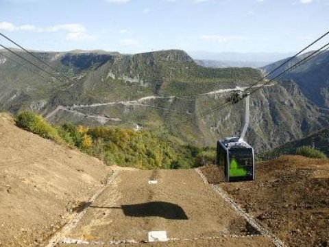 Ermənilər Şuşaya kanat yolu çəkmək istəyir