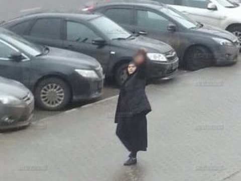 Moskvada uşaq başı kəsən dayənin adı məlum oldu