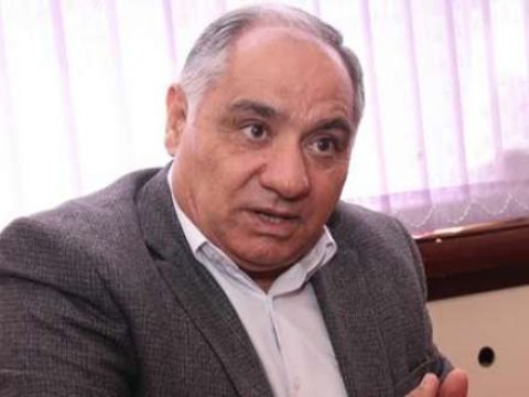 Qulu Məhərrəmli İTV-dən çıxarılan jurnalisti müdafiə etdi