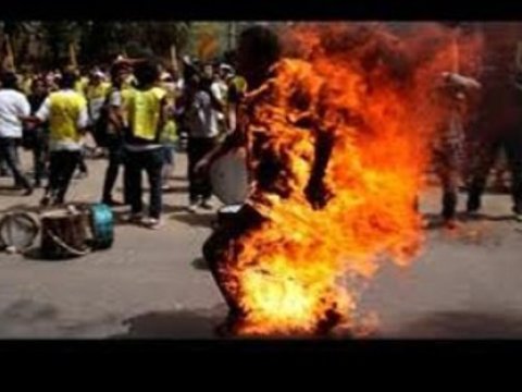 Çində 144 tibetli özünü yandırıb 