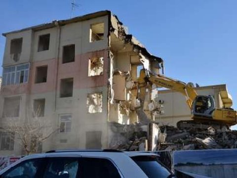   Bakının 9 rayonunda 1000-dən çox yaşayış binası söküləcək  