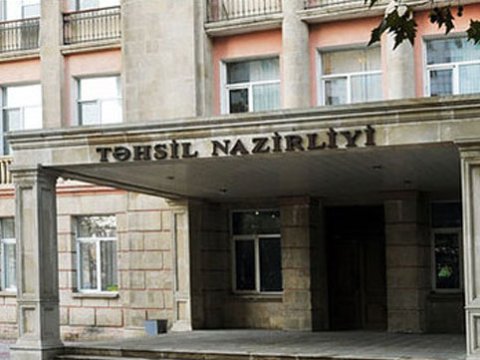 Təhsil Nazirliyinə 17 min müraciət göndərilib