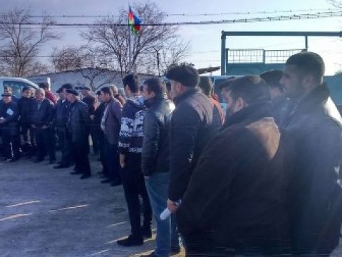 Nəsimi rayonunda kütləvi “çıxarış”