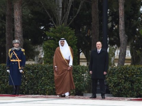 İlham Əliyev Qətər əmiri ilə görüşdü 