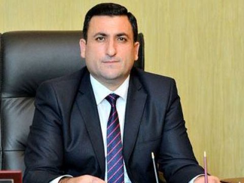 Rektordan tələbələrə 1000 manatlıq mükafat