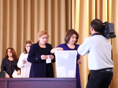QHT Şurasında qadınların seçkisi keçirildi