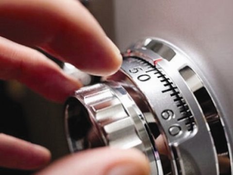 81 milyon dollar oğurladılar