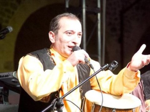 Əməkdar artist qəzaya düşüb