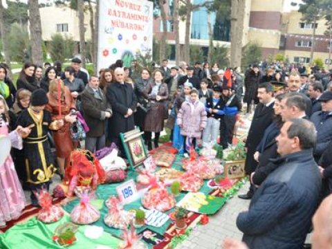 İcra Hakimiyyəti məktəblərdən sovqat yığdırır