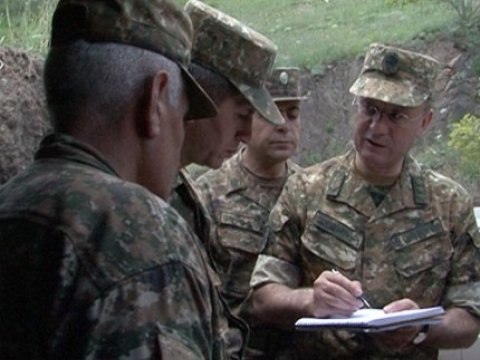 “Seyran Ohanyan iki ağanın tək nökəri olmaq istəyir”