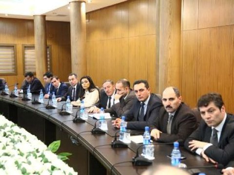 Prezident Adminstrasiyasının iştirakı ilə QHT-lərin xarici əlaqələri müzakirə edilib