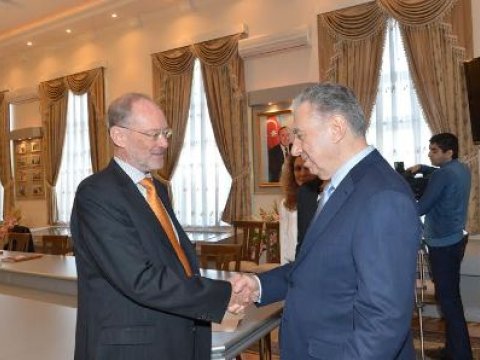 Əli Həsənov məsələ qaldırdı: “Sanksiya tətbiq olunmalıdır” 