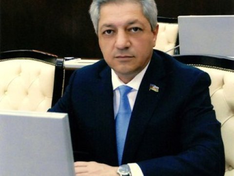 Deputat etiraz etdi, spiker “Nazirlər Kabinetindən gəlib” dedi 