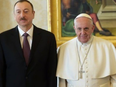 İlham Əliyev Roma Papasını təbrik edib