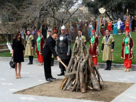 Prezident və birinci xanım Novruz şənliyində...
