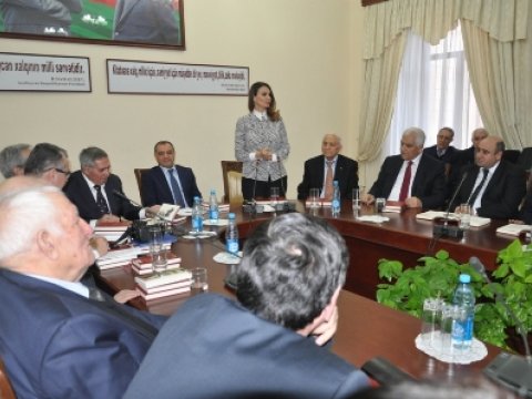 Qəzənfər Paşayevin iki yeni kitabının təqdimatı olub