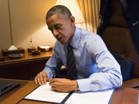 Obama köşə yazısında Rusiyanı ittiham etdi: “Müqaviləni pozursunuz”