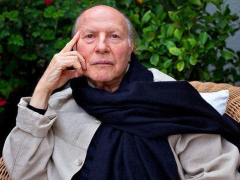 Nobel mükafatı alan yazıçı öldü