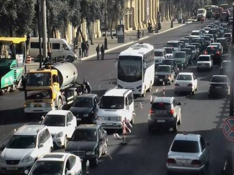 Bakıda yollar bağlandı