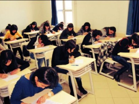  Tələbələr  gələn həftə    təqaüdlərini alacaq 