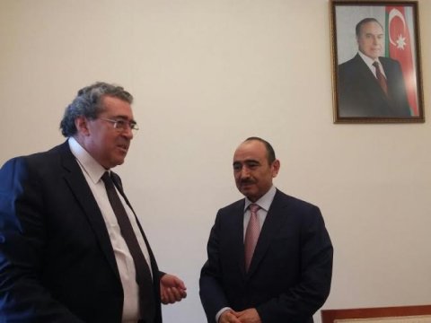 İsrailli jurnalistlər Bakıya gəldi