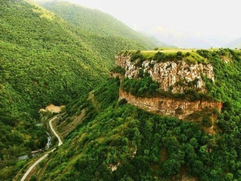 Hərbiyönümlü QHT-lər cəbhə bölgəsində 