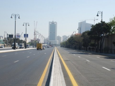 Bakının bu küçələrində hərəkət dayandırılıb