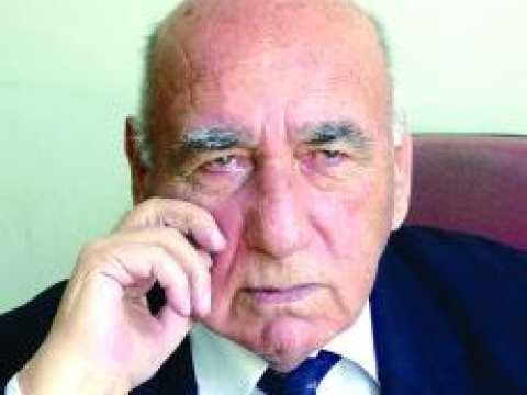 Qocaman jurnalist vəfat edib