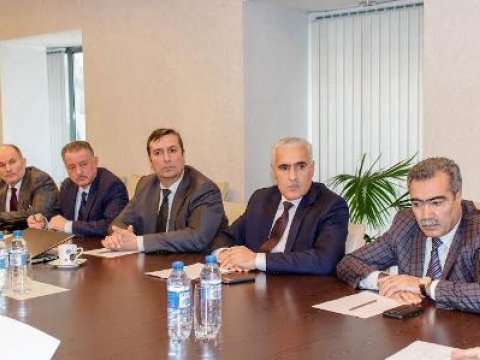 Mətbuat Şurası 4 KİV-i "qara siyahı"ya saldı - ADLAR 