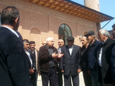 Deputat şəhid ailəsinin problemlərini nəzarətə götürdü