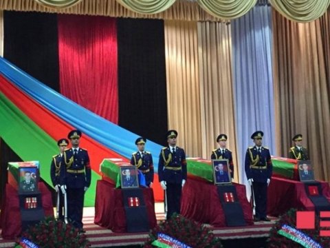 Şəhid pilotlar və polkovnik-leytenantla vida mərasimi başa çatıb