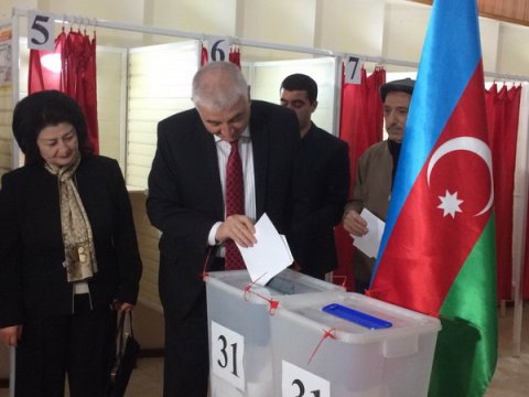 Müxalifət 90 saylı dairəyə kimləri göndərir?..