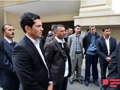 Əli Kərimlinin qohumları da etiraz aksiyası keçirdilər - FOTOLAR