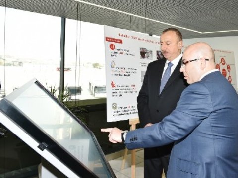 Prezident deponun AÇILIŞINDA