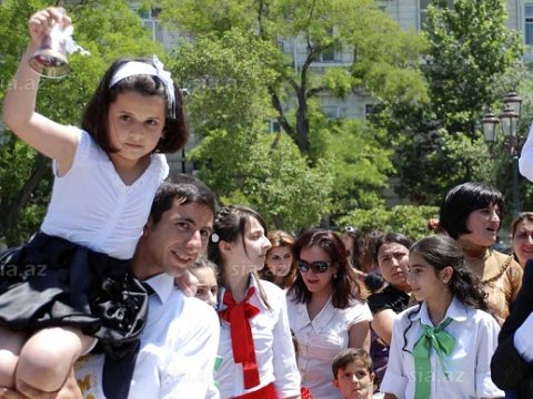 Təhsil Nazirliyi: “Son zəng”in vaxtı dəyişməyəcək - 14 İYUN