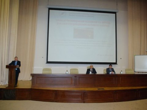 AzTU tələbələri petisiyada aktiv iştirak edir