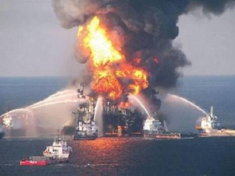 Daha bir neftçinin meyiti tapıldı