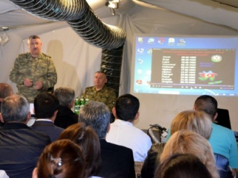  Cəbhə bölgəsində hərbi-tibbi təlim toplantısı keçirilib