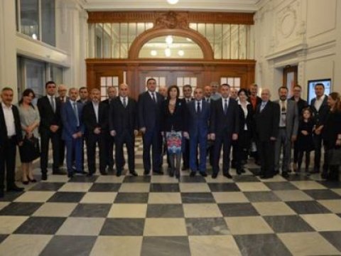  Qarabağımızı  xilas etmək ücün ... - Millət vəkili 